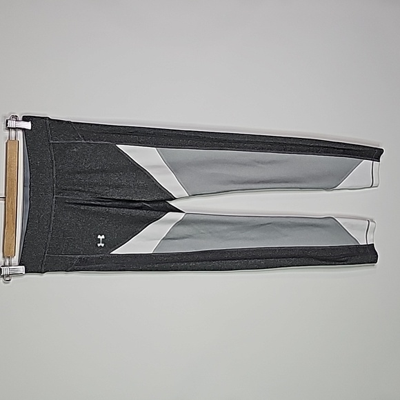 Under Armour small gray and white heatgear compression athletic leggings - Picture 1 of 8